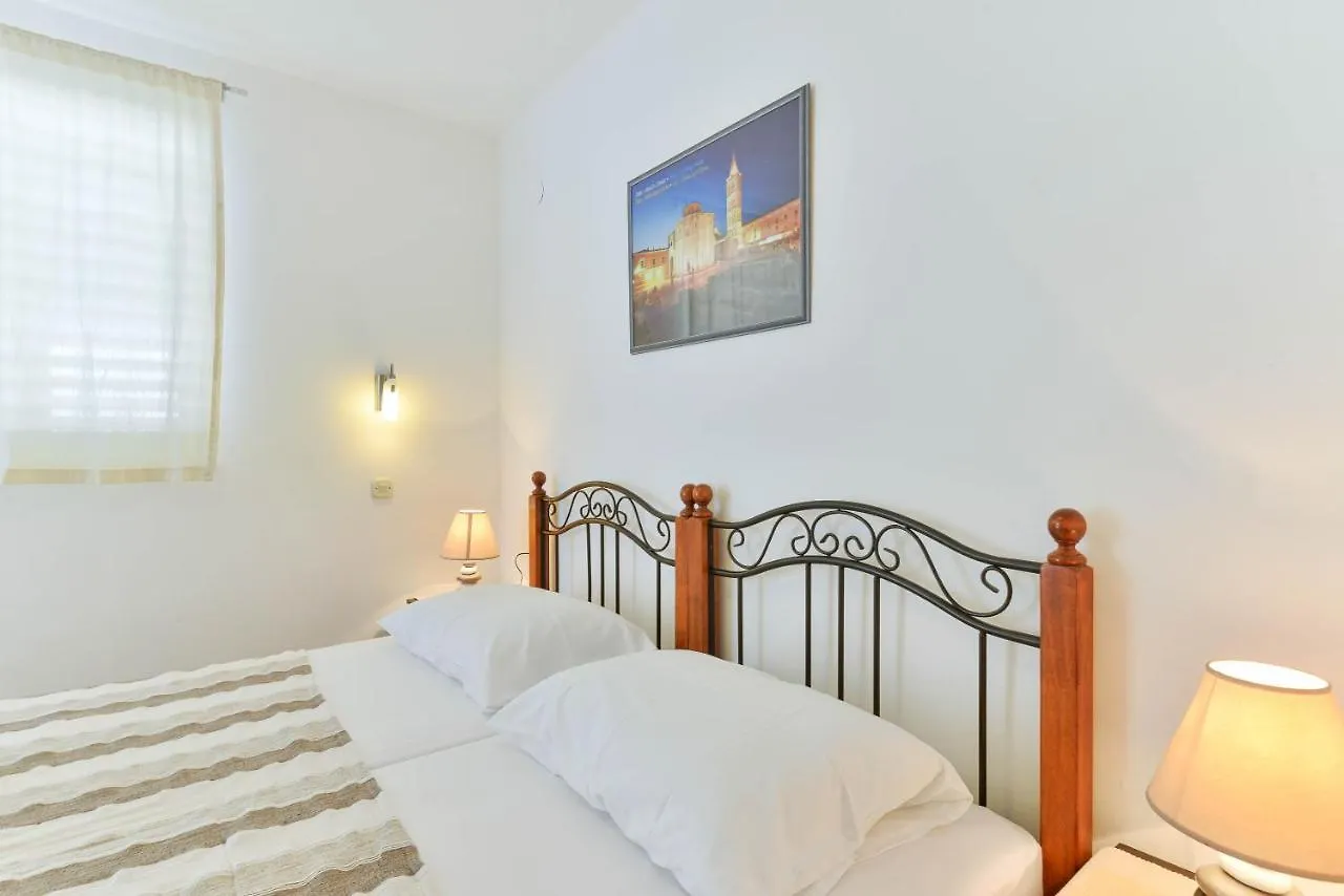 Privlaka Holiday House Vikendica